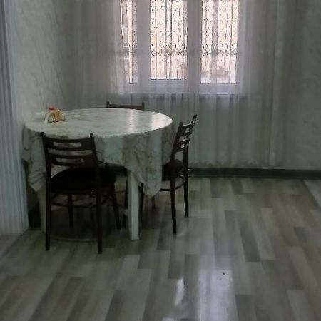 Apartment At Narimanov 151 占贾 外观 照片